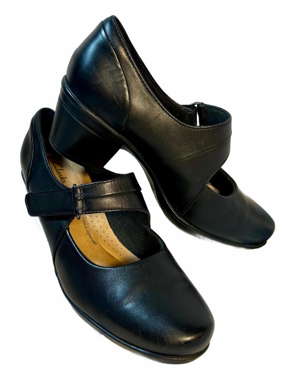 Clarks corporate Womens 8.5 Black Leather Mary Jane Block Heel Pumps Comfort